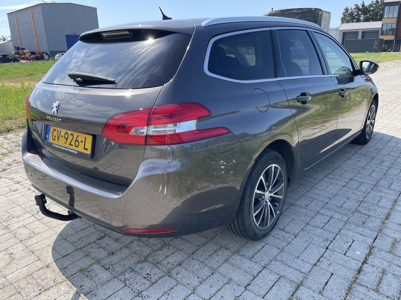 Peugeot 308 1.2 sw blue executive