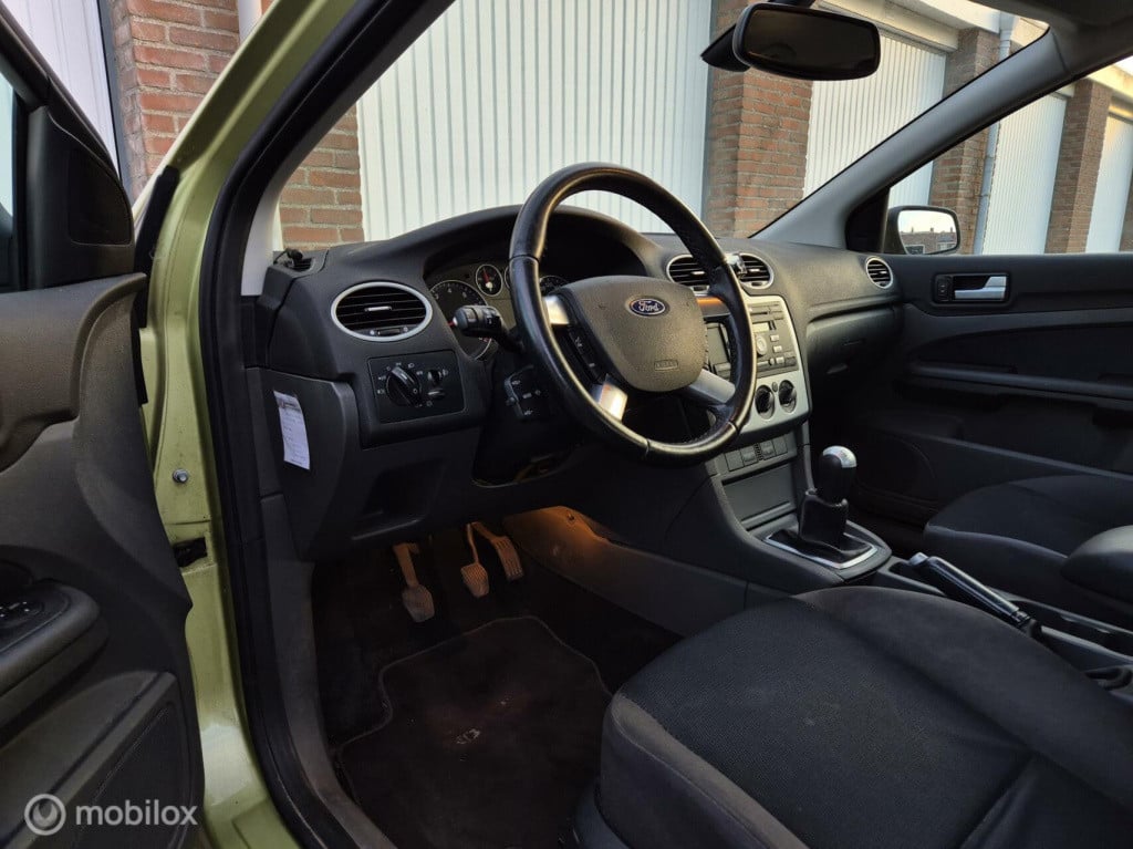 Ford Focus 1.6-16v futura / origineel nl / cruisecontrol