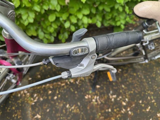 Damesfiets Batavus, station of op stap of studenten fiets
