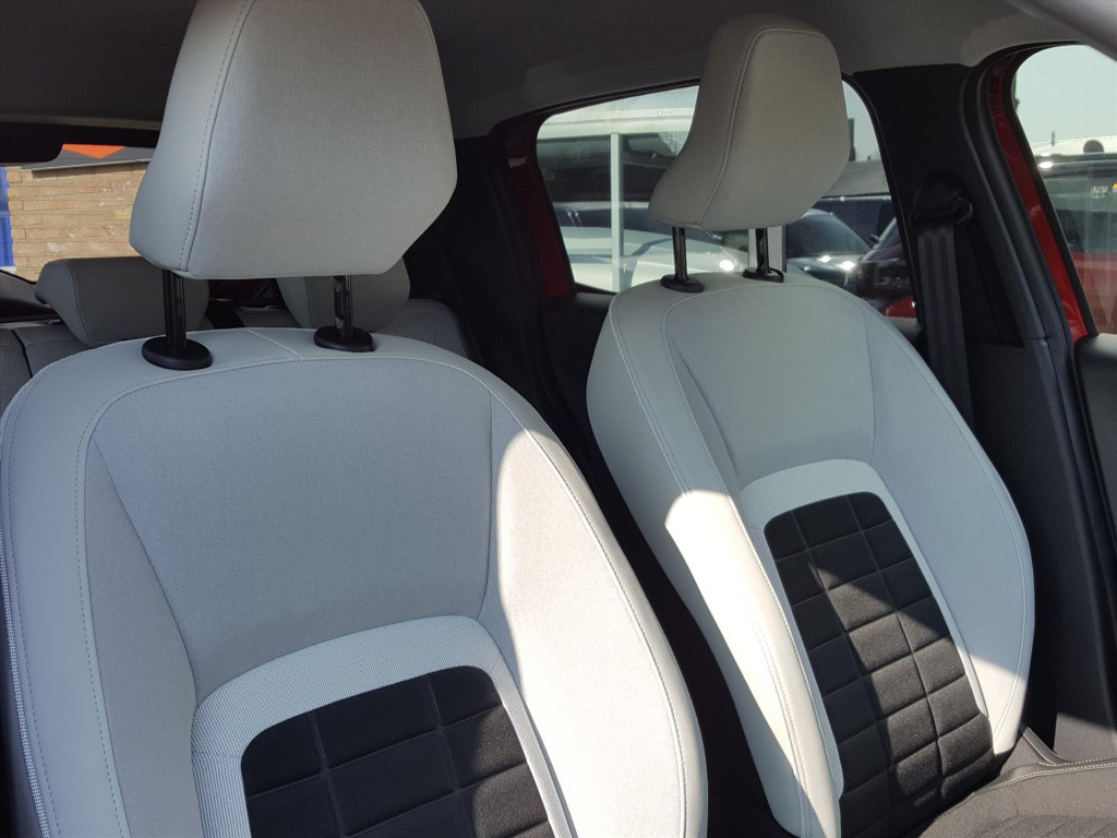 Citroen C3 new 1.2 turbo s&s 100pk max navigatie | cruise & climate control
