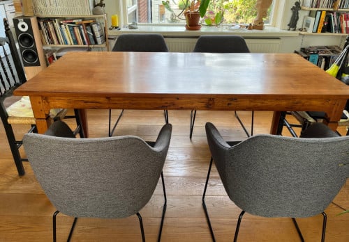 Antieke massief houten eettafel