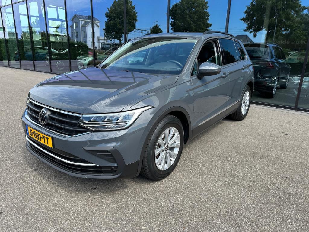 Volkswagen Tiguan 1.5 tsi 150pk dsg life | camera | trekhaak | navi | carpl