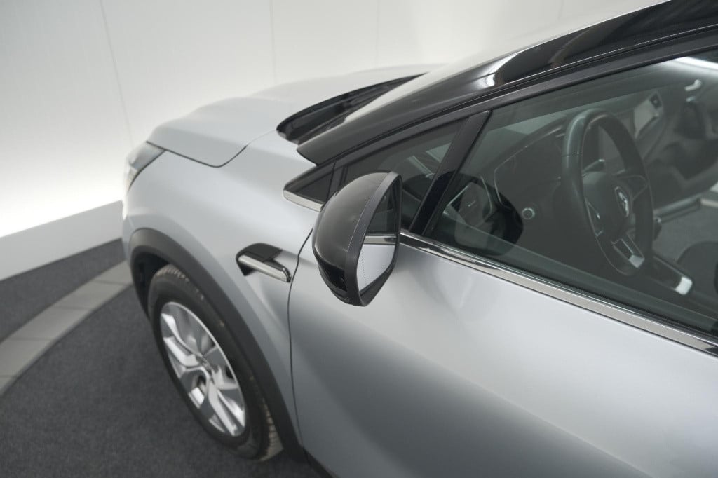 Renault Captur tce 100 intens | camera | navigatie | parkeersensoren