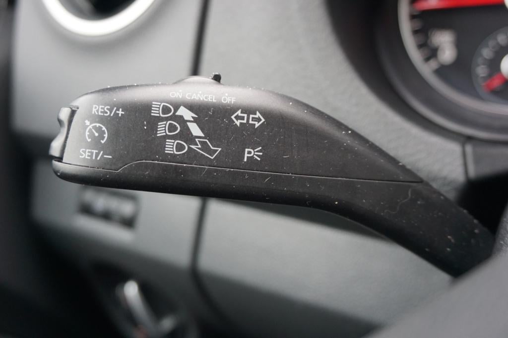 Volkswagen Amarok 2.0 tdi plus highline bluemotion climate / cruise / trekh