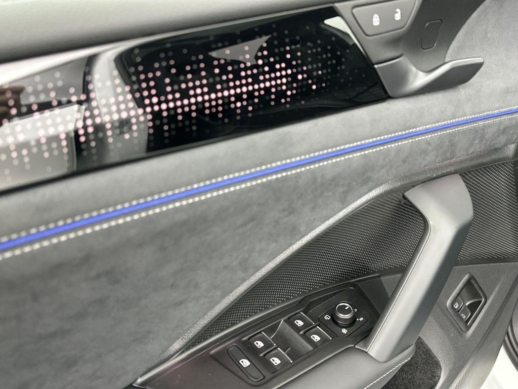 Volkswagen Tiguan r-line edition plug in hybride 204 pk black style pakket