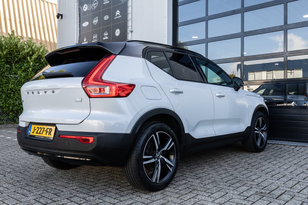 Volvo XC40 1.5 t5 recharge r-design full options! ✅pano✅h&k✅360°cam✅leer