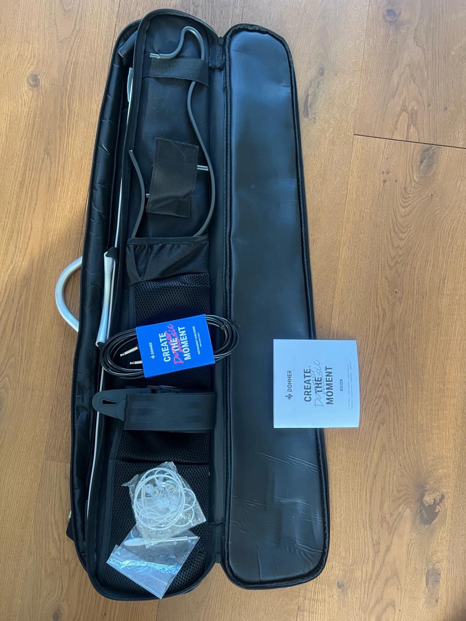 Donner hush c reisgitaar