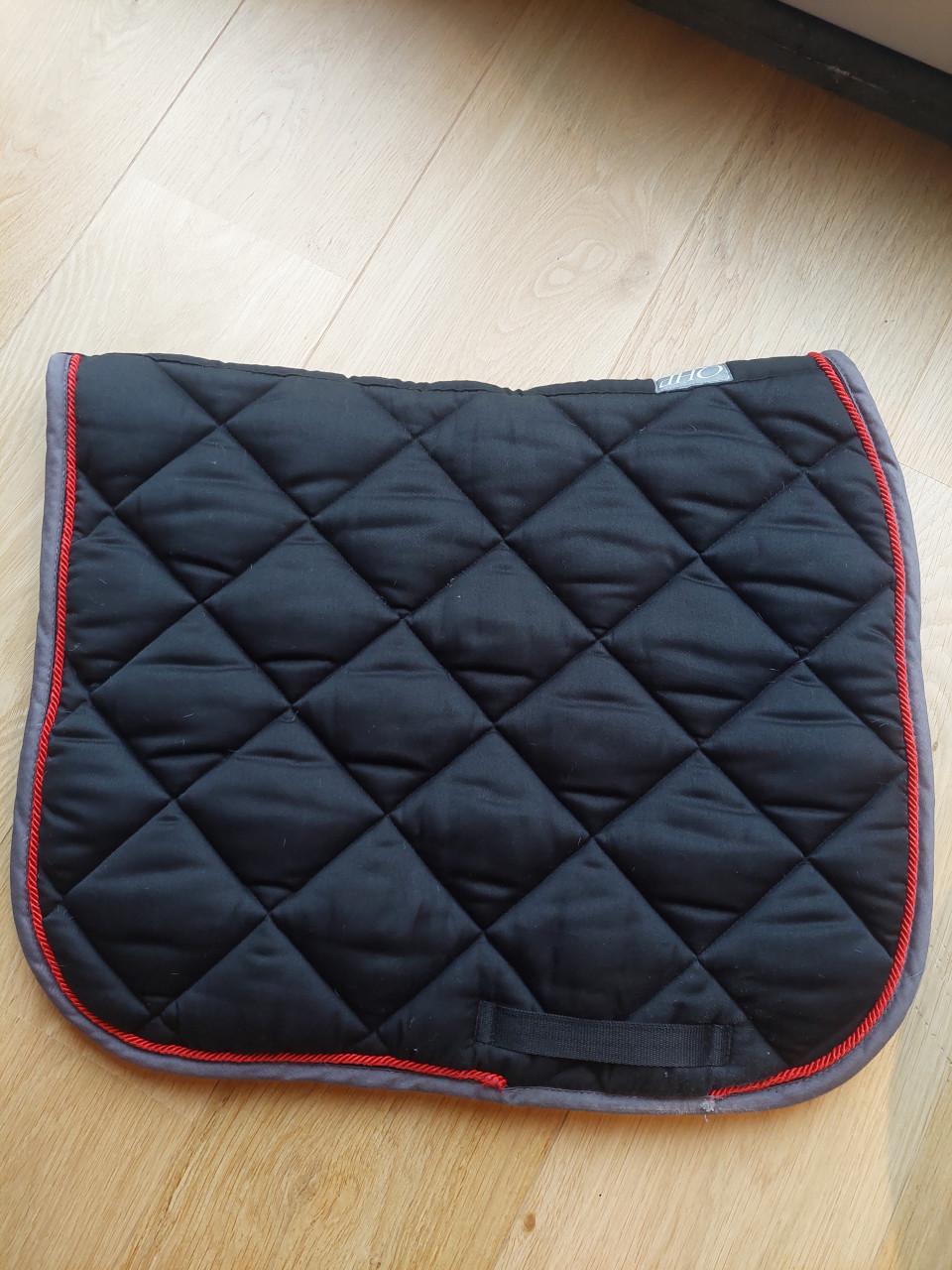 QHP dressuur dekje full