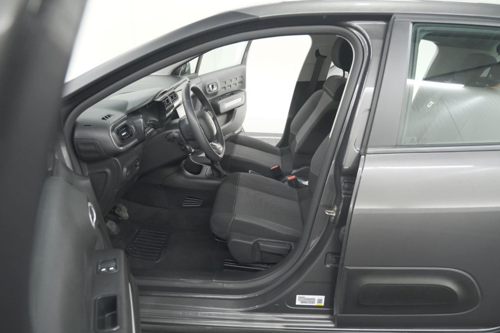 Citroen C3 puretech 82 business | parkeersensoren | apple carplay | climate