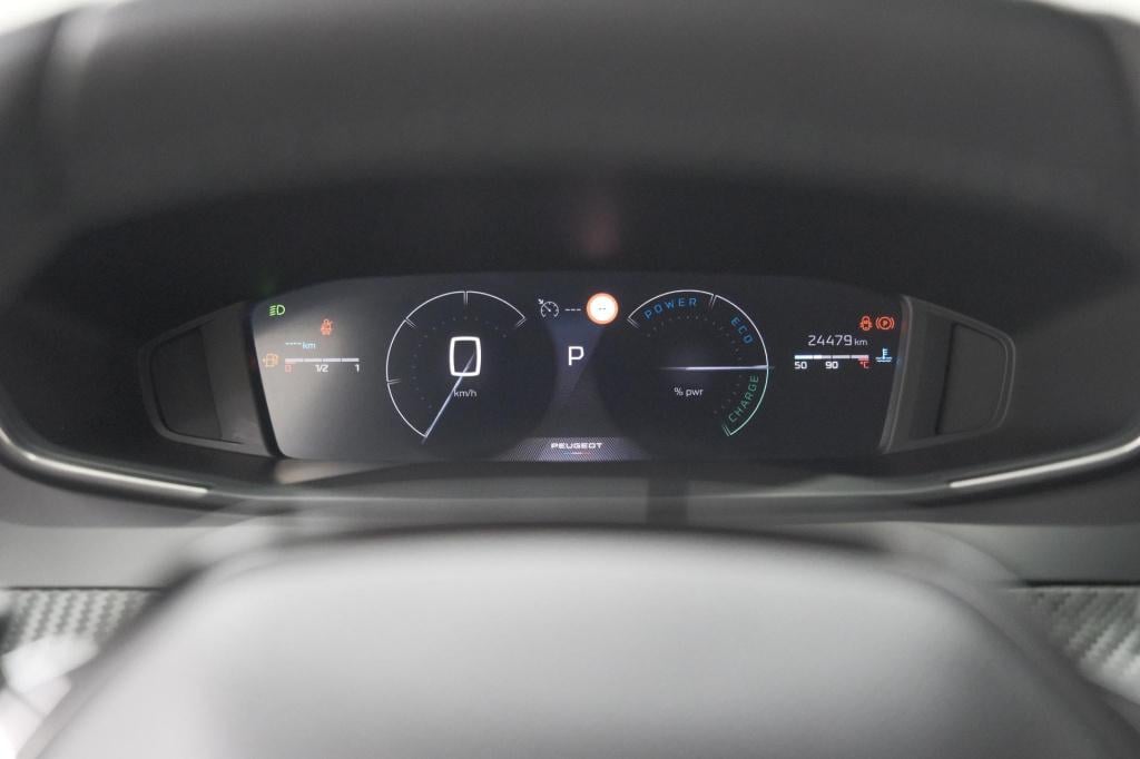 Peugeot 2008 1.2 hybrid 145 allure | apple carplay | climate control | park