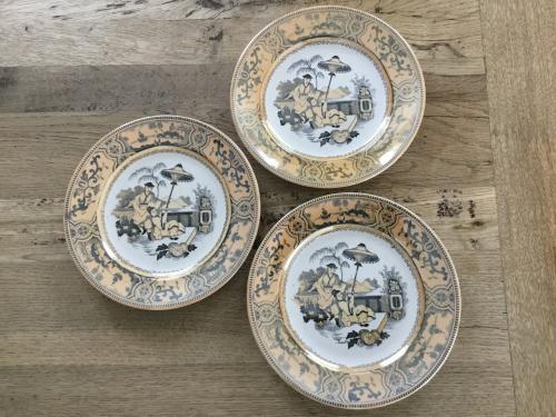 3 bordjes Pajong P. Regout