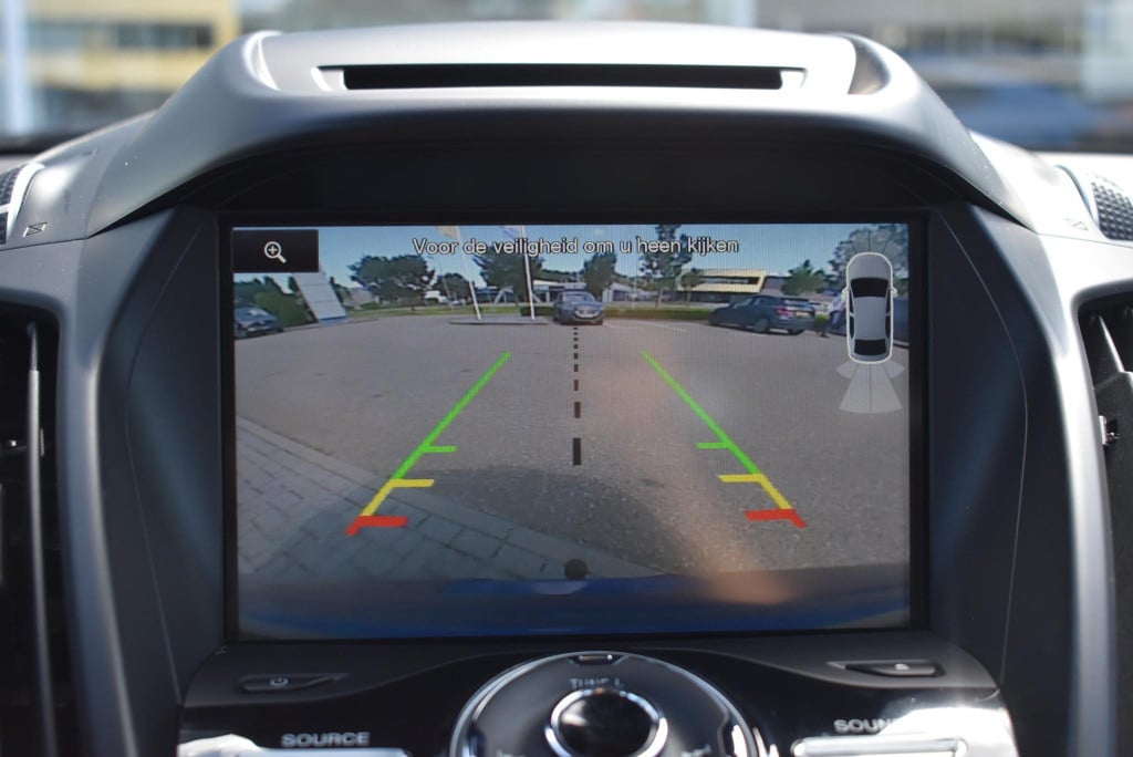 Ford Kuga 1.5 titanium | volledig dealer onderhouden | trekhaak | 1800kg tr