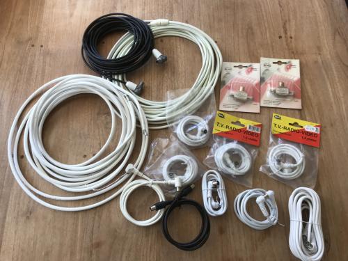 COAX kabel en COAX-splitter