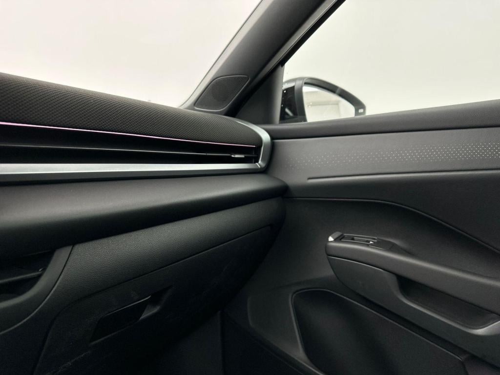 Volkswagen T-roc 1.5 etsi r-line first edition