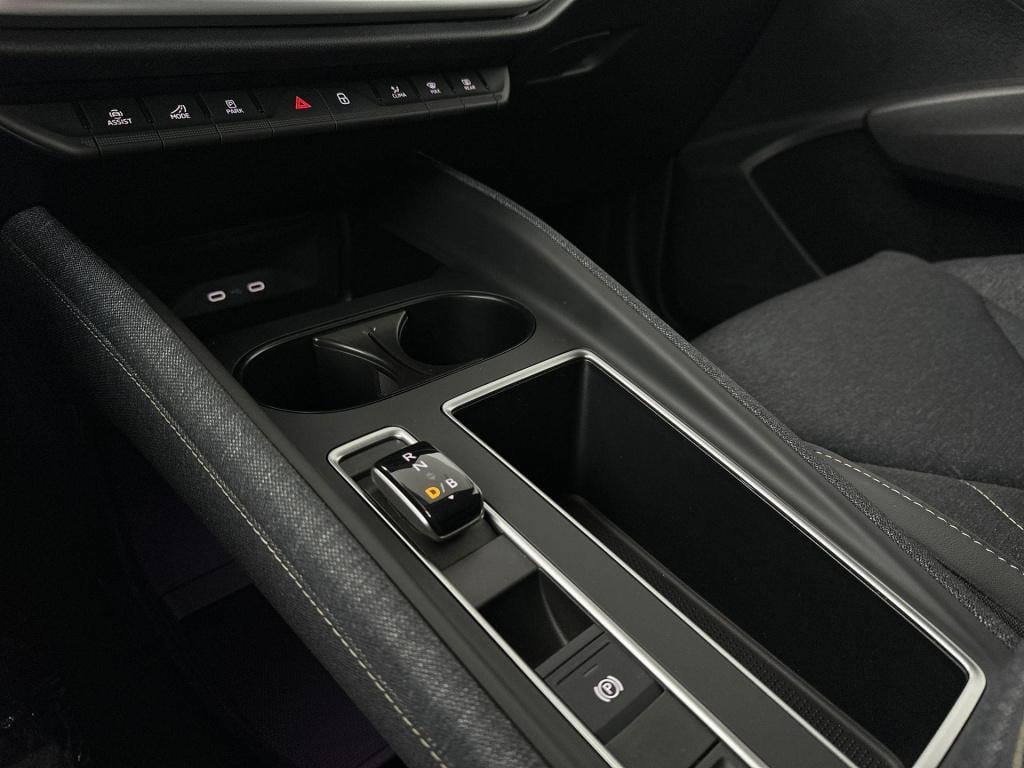 Skoda Elroq business edition elektromotor 150 kw / 204 pk suv