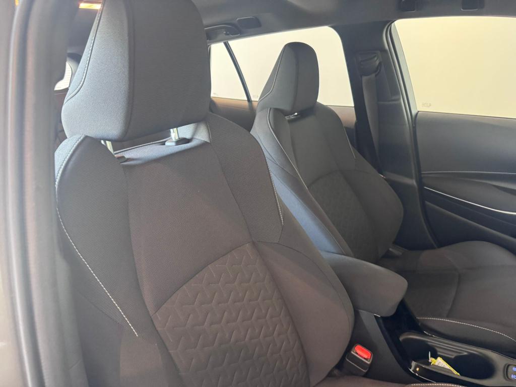 Toyota Corolla Touring Sports 1.8 hybrid business