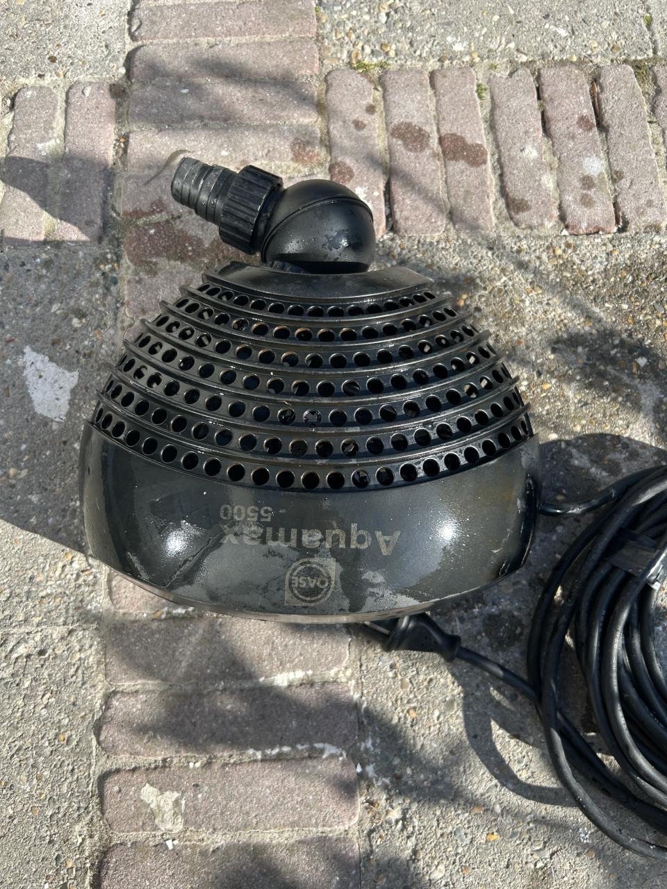 Te koop oase aquamax 5500 sterke en zuinige Vijverpomp en 5500 lpu