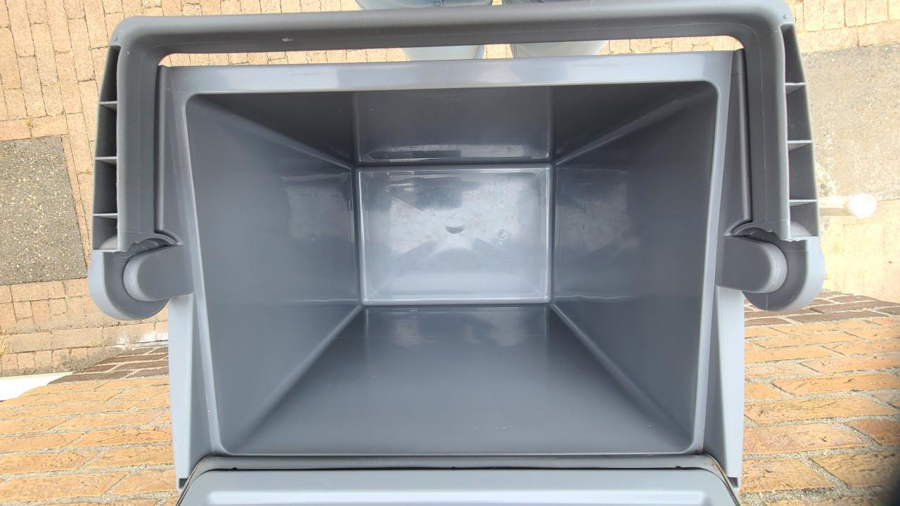 Koelbox 29 liter, 12V en 230V
