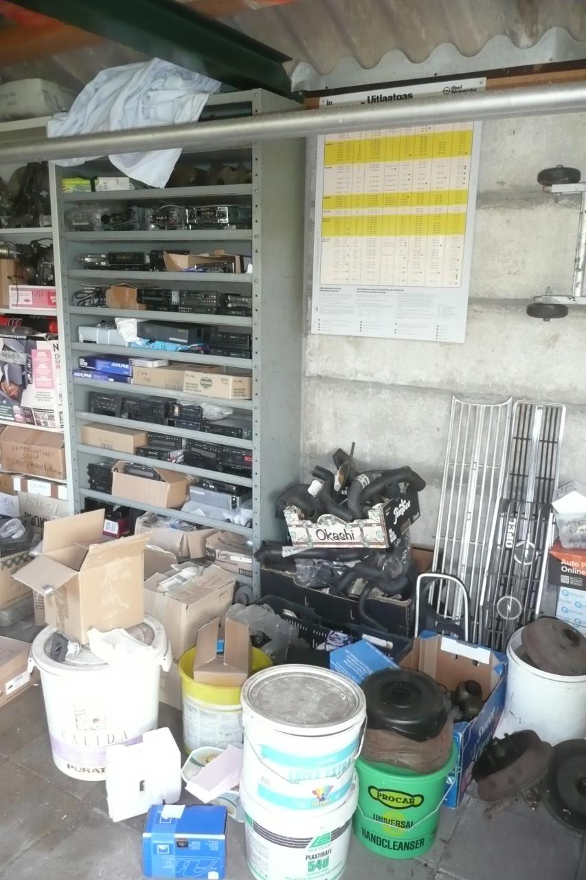 Diverse Opel autoonderdelen uit jaren 70-90