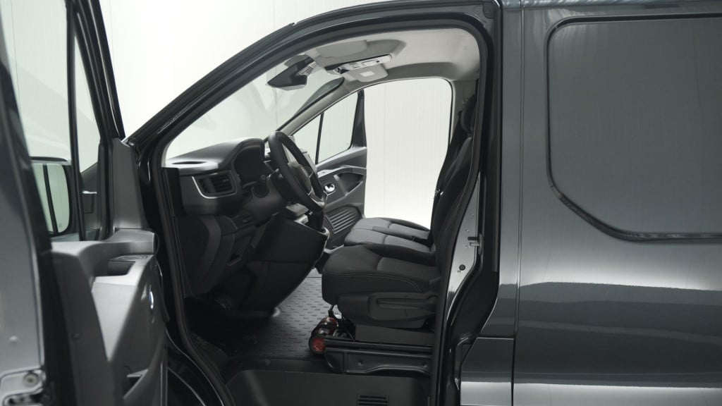 Renault Trafic 2.0 blue dci edc 170 t29 l2h1 extra dc | direct leverbaar | 