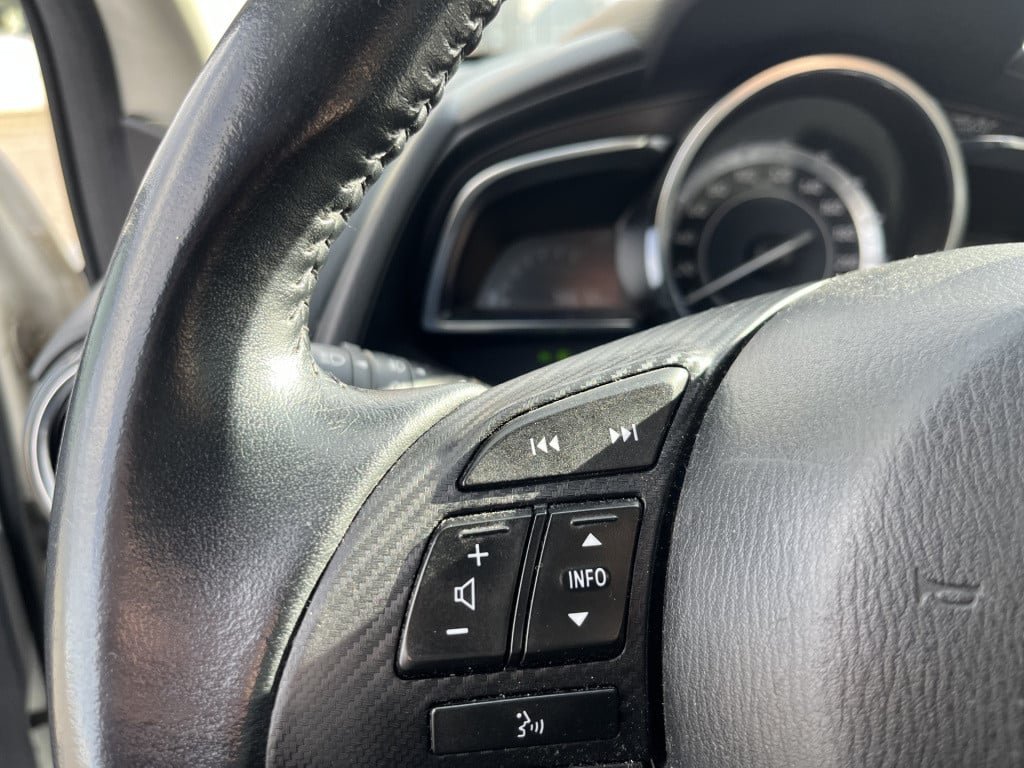 Mazda 2 1.5 skyactiv-g90 - 5 gs navi cruise stoelverw