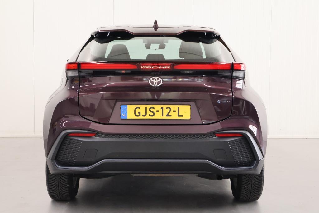 Toyota C-hr 1.8 hybrid 140 active
