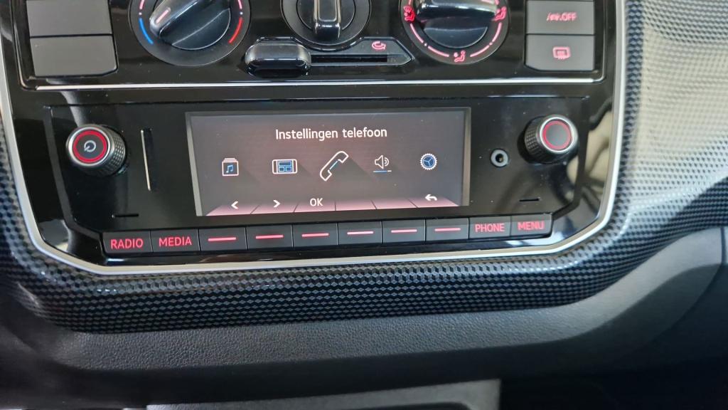 Volkswagen UP! 1.0 | lane assist | airco | bluetooth | dab | elektr. ramen