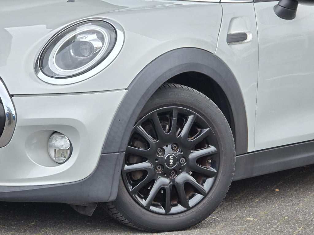 Mini Cooper mini 1.5 chili slechts 22.000 km!!