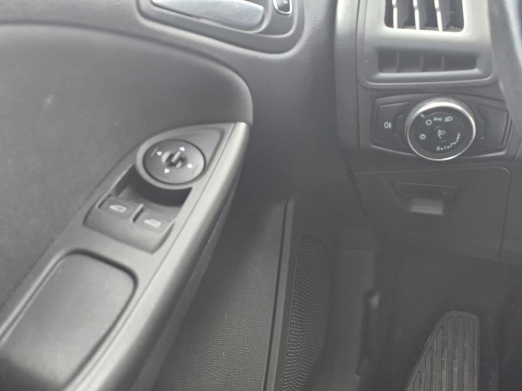 Ford Focus wagon 1.0 lease edition