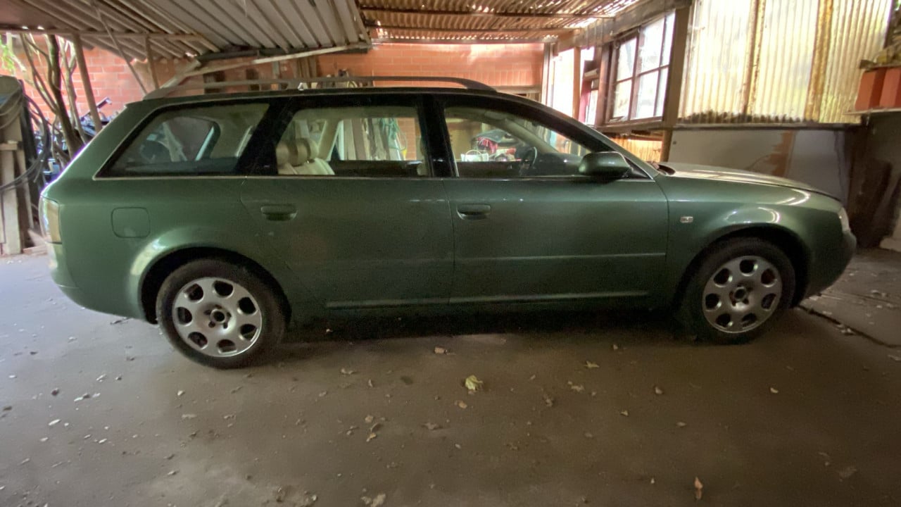 Audi A6 3,0L V6 Quattro te koop