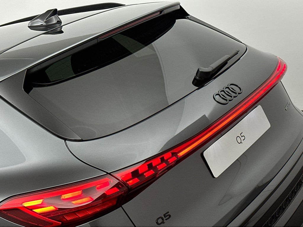 Audi Q5 2.0 tfsi e-hybrid quattro s edition