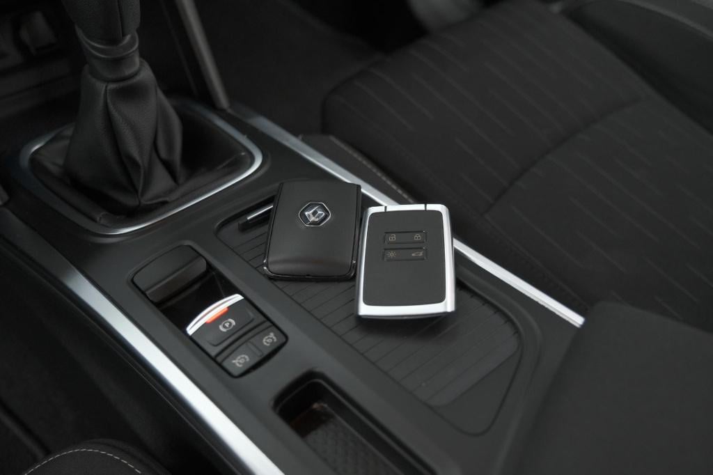 Renault Megane tce 110 limited | apple carplay | parkeersensoren | cruise c