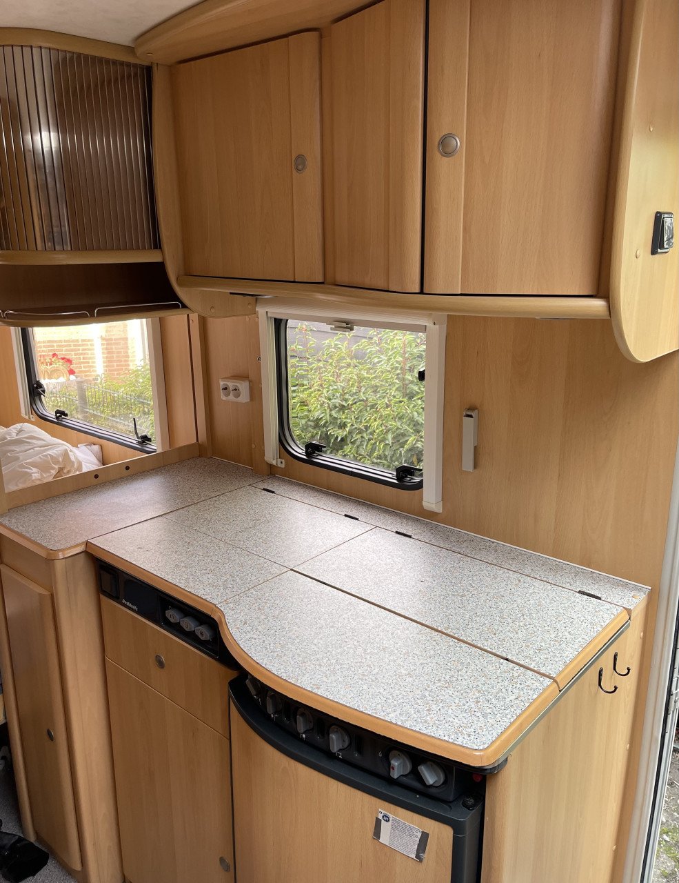 Dethleffs 460 | vast bed | voortent | evt. mover luifel