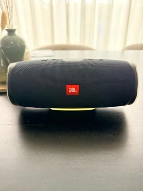 JBL Charge 4
