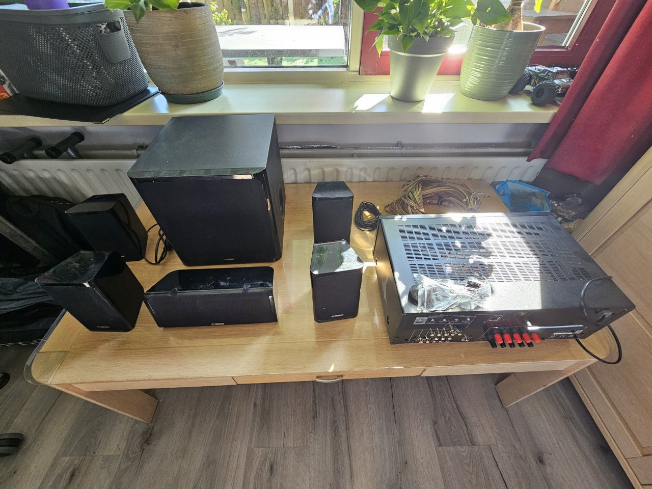Yamaha HTR-4069 (RX-V481) MusicCast Zwart