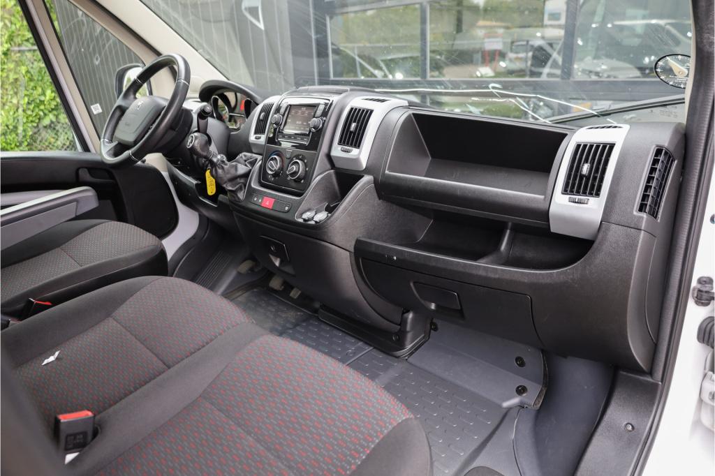 Peugeot Boxer 2.2 bluehdi 165 l2h1 dubb cab. 7 zits i nav i cam