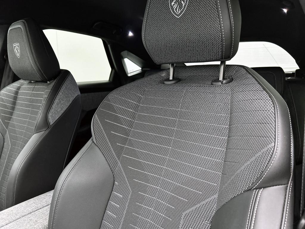 Peugeot 3008 hybrid 145pk automaat gt | rijklaar | elektrische achterklep |