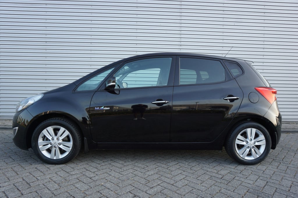 Hyundai Ix20 1.4i i-magine airco / navi / camera / cruise / trekhaak / park