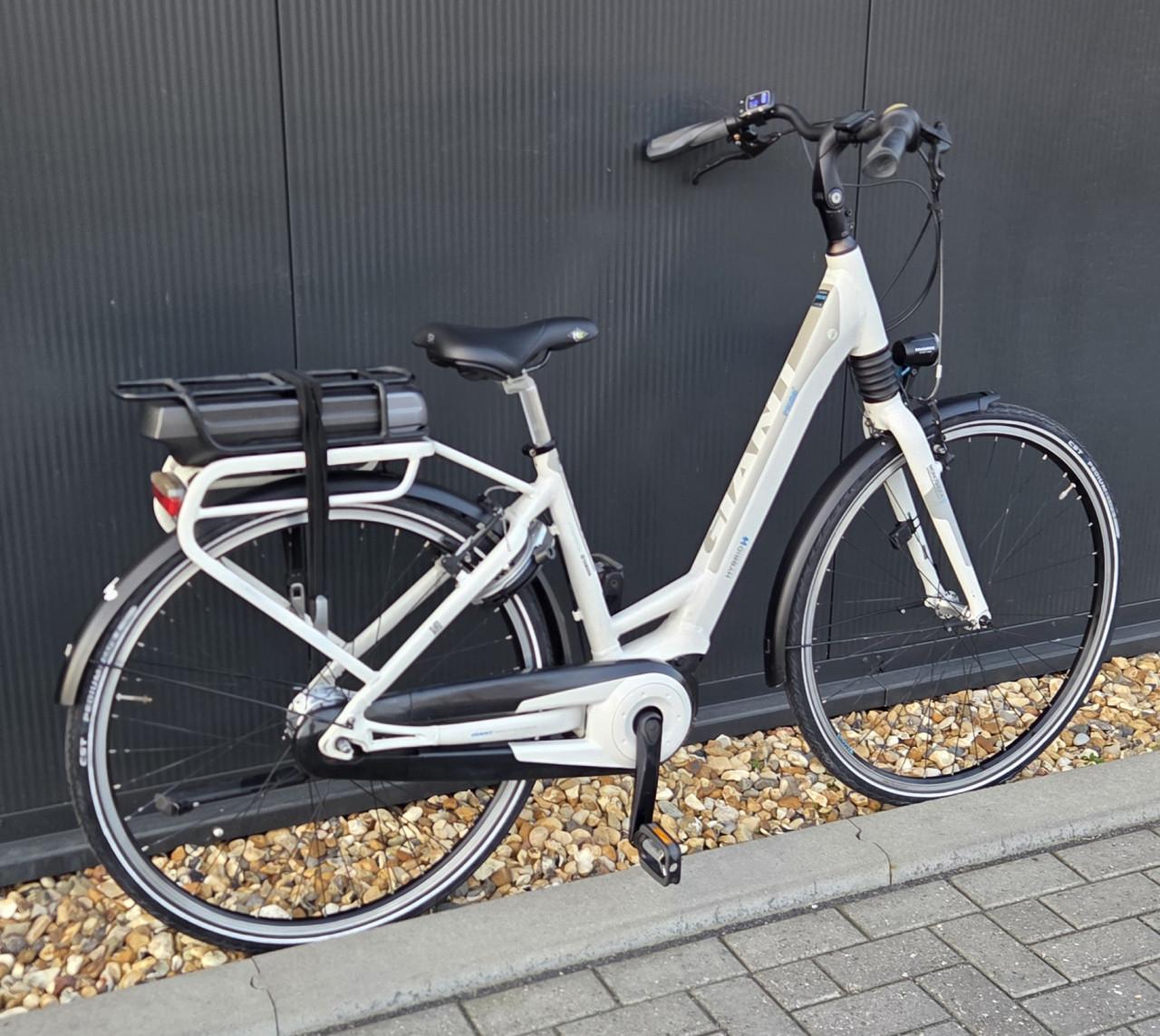 Gaint Prime E+ Hybride White-edition 46cm 400Wh