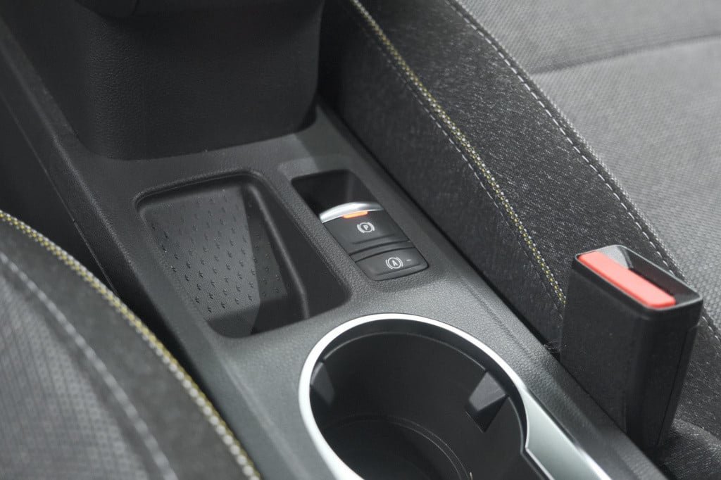 Renault Captur mild hybrid 160 edc techno | camera | navigatie | apple carp