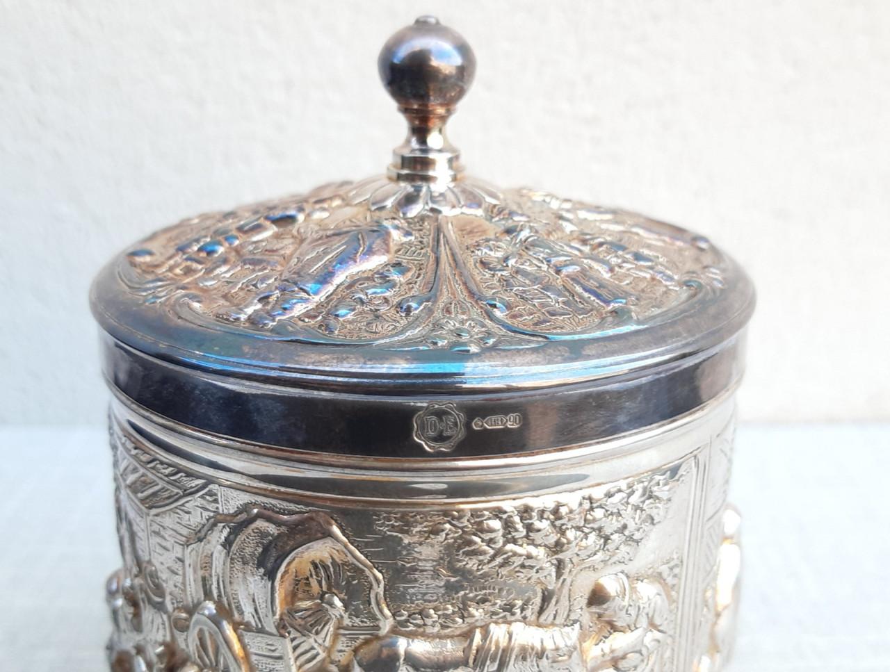 Theedoosje, verzilverd, uitgave Douwe Egberts