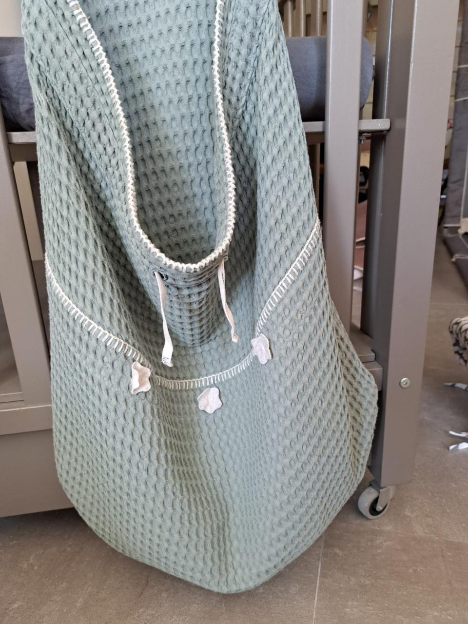 Box Bopita, met lade en wieltjes