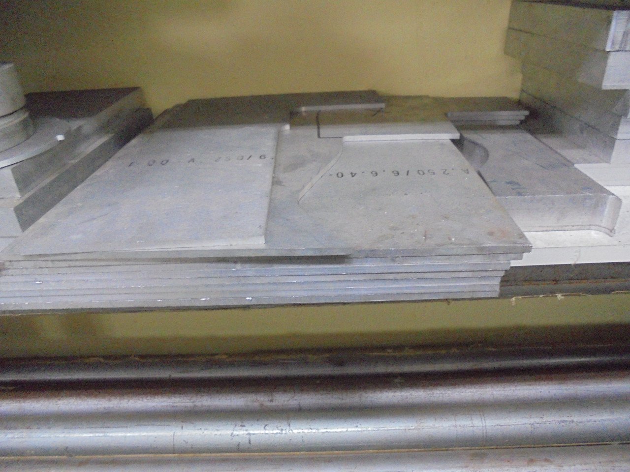Aluminium Rondstaf, Vierkant en Plaatmateriaal.