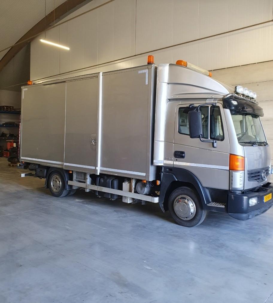 Nissan Atleon 185pk Laadklep 1250kg