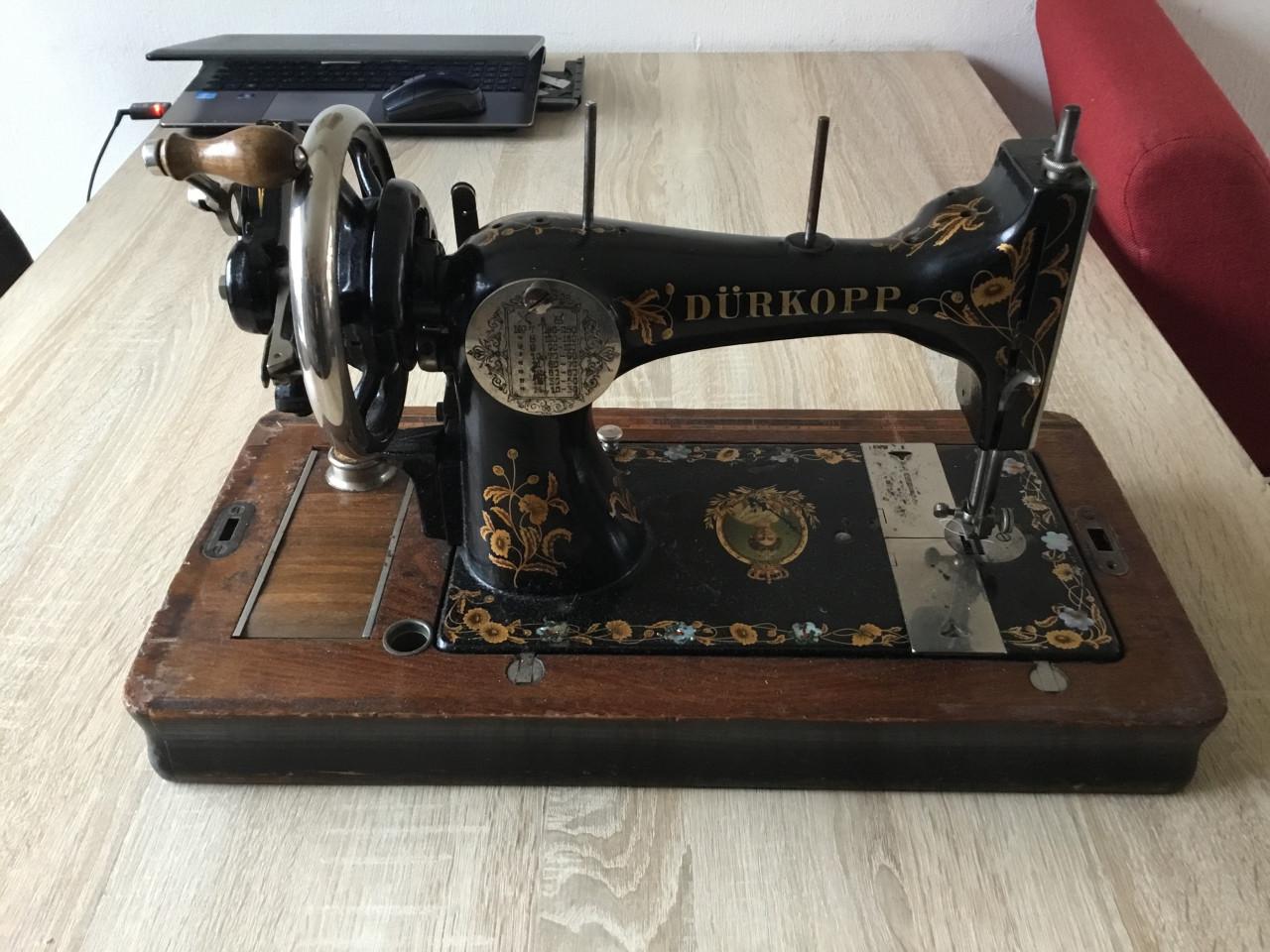 Oude naaimachine  durkopp