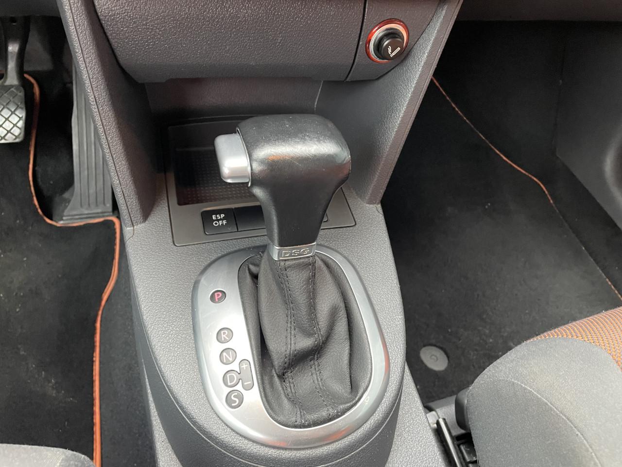 VOLKSWAGEN TOURAN 1.4 CROSS AUTOMAAT