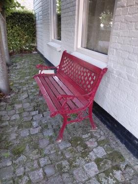 Zware gietijzeren tuinbank