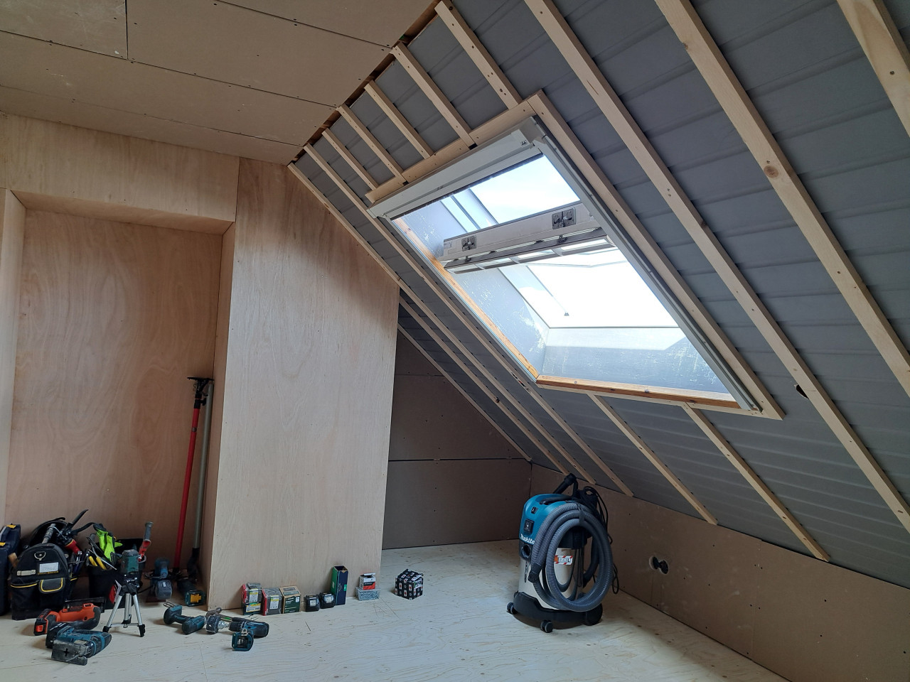 Mike de Klusser – Voor ruwbouw, afbouw en samenwerking!