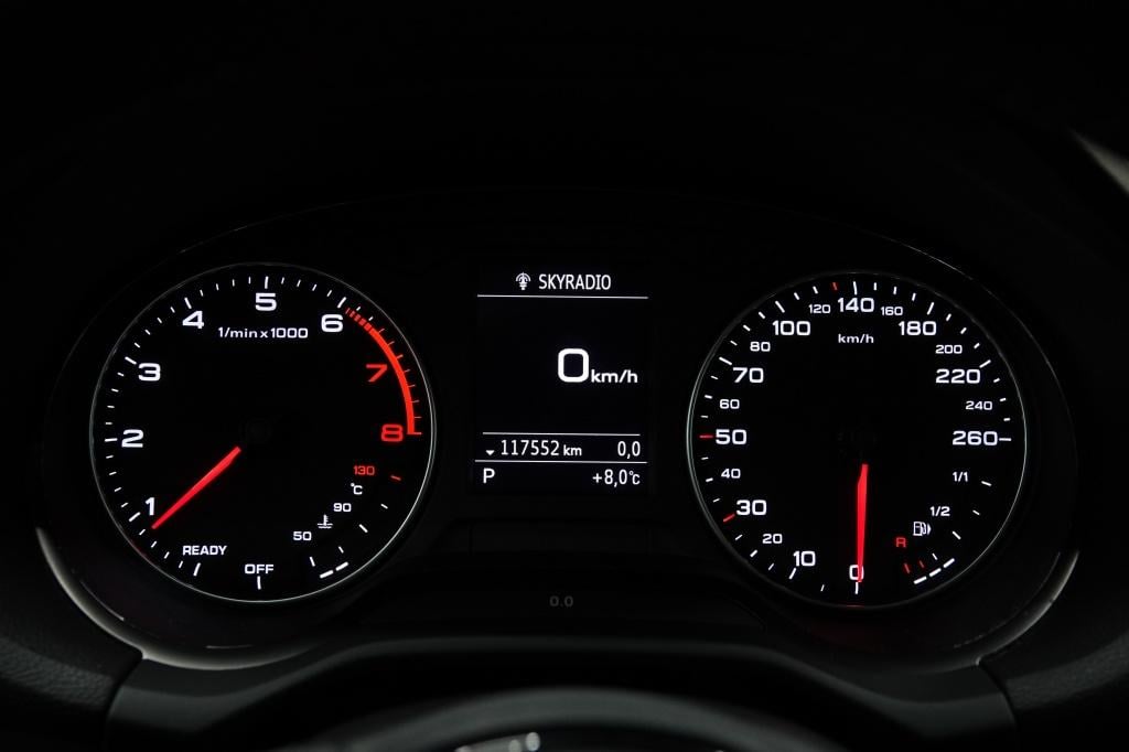 Audi Q2 1.4 tfsi | s-line | pdc | leder |