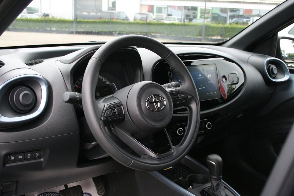 Toyota Aygo x 1.0 vvt-i s-cvt envy
